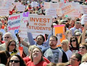 Teachers rally for our schools in Oklahoma