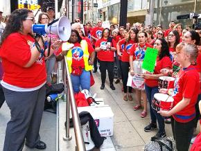 Charter school teachers rally in Chicago